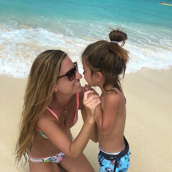 Meet your Posher, Tiffany - Picture 1 of 1